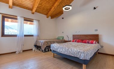 Amplia Casa en Sector San Juan de Pirque