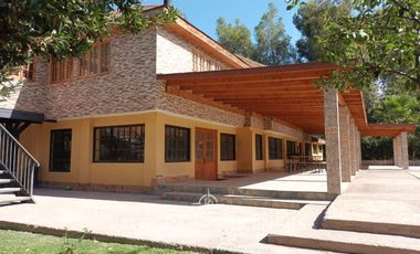 Increible parcela en exclusivo sector de Pirque