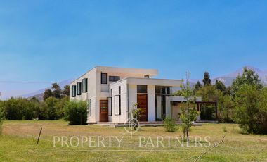 Hermosa propiedad contemporánea en parcela