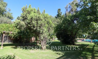 Amplia parcela ideal para inversión en sector Majadas de Pirque