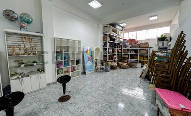 LOCAL INDUSTRIAL  VENTA ZONIFICACIÓN ZRE - OVALO CENTENARIO AV ARGENTINA CALLAO