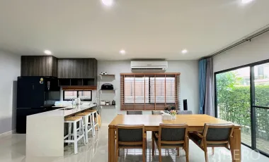 For rent or sale 4 Bedroom Detached House in Setthasiri Wongwaen-Lamlukka in Bueng Kham Phroi, Lam Luk Ka, Pathum Thani