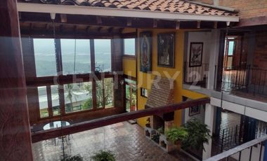 Renta Hermosa casa campestre km 1 via Dapa Urbanizacion Colinas de Arroyo Alto
