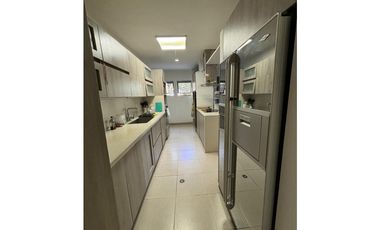 VENTA  AMPLIO APARTAMENTO DUPLEX UNIDAD CERRADA SAN LUCAS EL POBLADO