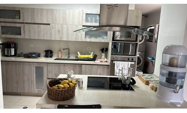 VENTA  AMPLIO APARTAMENTO DUPLEX UNIDAD CERRADA SAN LUCAS EL POBLADO