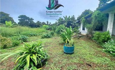 VENDO CASA CON 1HECTAREA FRONTERA