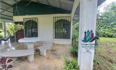 VENDO CASA CON 1HECTAREA FRONTERA