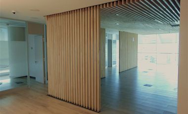 Oficina en Arriendo en Isidora Goyenechea con calle Magdalena