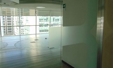 Oficina en Arriendo en Isidora Goyenechea con calle Magdalena