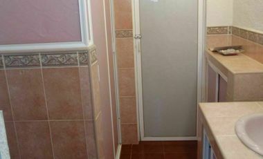 RENTO LOCAL AMUEBLADO PROPIO PARA OFICINA, DESPACHO, CONSULTORIO, ETC