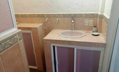 RENTO LOCAL AMUEBLADO PROPIO PARA OFICINA, DESPACHO, CONSULTORIO, ETC