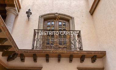 Casa estilo colonial en el Club de Golf San Carlos, Metepec, Estado de México