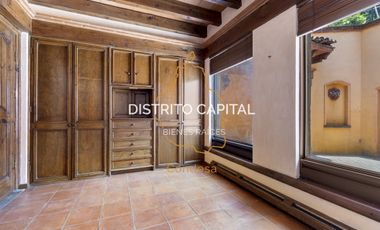 Casa estilo colonial en el Club de Golf San Carlos, Metepec, Estado de México