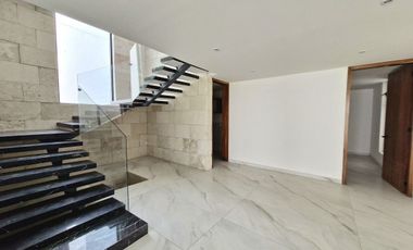 Casa de Lujo Nueva en Venta en Puerta las Lomas