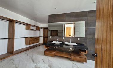 Casa de Lujo Nueva en Venta en Puerta las Lomas