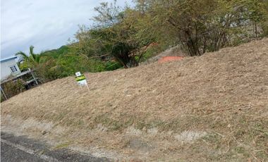 Venta de Amplio y Céntrico Terreno En Valle de los Lirios ,El Valle
