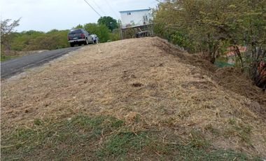 Venta de Amplio y Céntrico Terreno En Valle de los Lirios ,El Valle
