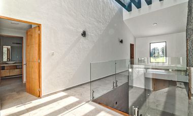 CASA MODERNA MINIMALISTA EN PARAISO COUNTRY CLUB