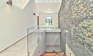 CASA MODERNA MINIMALISTA EN PARAISO COUNTRY CLUB