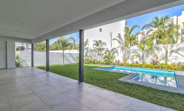 CASA MODERNA MINIMALISTA EN PARAISO COUNTRY CLUB