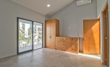 CASA MODERNA MINIMALISTA EN PARAISO COUNTRY CLUB