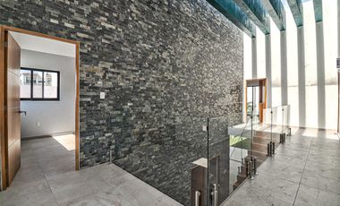 CASA MODERNA MINIMALISTA EN PARAISO COUNTRY CLUB