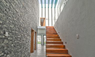 CASA MODERNA MINIMALISTA EN PARAISO COUNTRY CLUB