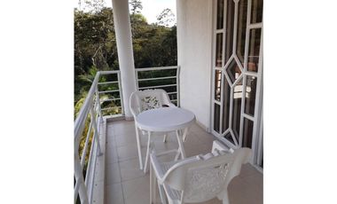 VENDO A PUERTA CERRADA COMPLETA CASA EN FUSAGASUGA 5H 4B 2G