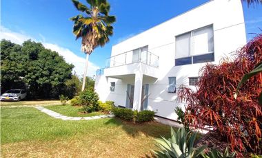 Casa  Chinauta perfecto estado 274 mts. precio $1200 mm