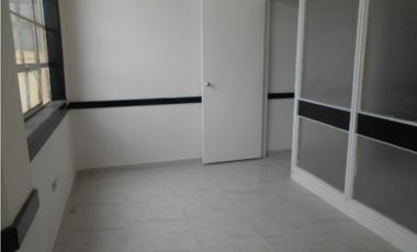 ARRIENDO OFICINA CENTRO