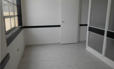 ARRIENDO OFICINA CENTRO