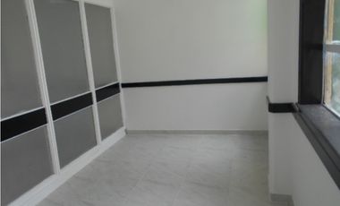 ARRIENDO OFICINA CENTRO