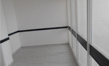 ARRIENDO OFICINA CENTRO