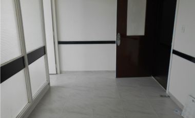 ARRIENDO OFICINA CENTRO