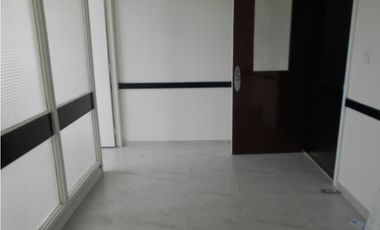 ARRIENDO OFICINA CENTRO
