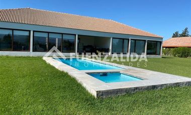 Casa en Venta en Camino El Manzano, Lonquen Sur