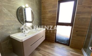 Casa en Venta en Camino El Manzano, Lonquen Sur