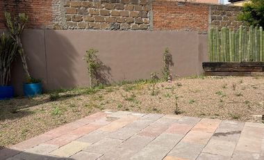 VENTA DE CASA EN SAN MIGUEL DE ALLENDE EN ESQUINA CON ROOF GARDEN