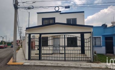 CASA EN VENTA EN FRACCIONAMIENTO SAN JOSE,TULIPANES,PACHUCA,HGO.