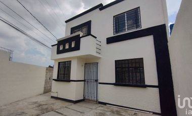 CASA EN VENTA EN FRACCIONAMIENTO SAN JOSE,TULIPANES,PACHUCA,HGO.