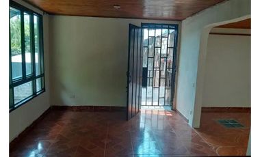 SE VENDE CASA BIFAMILIAR  EN EL OCCIDENTE DE ARMENIA QUINDIO  COLOMBIA