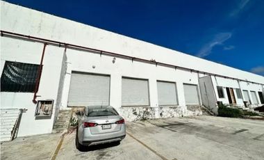 Bodega En Renta en Puerto Morelos y Cancún