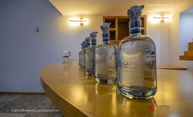 Casa de Lujo en Santa Anita Club de Golf en Venta zona Sur