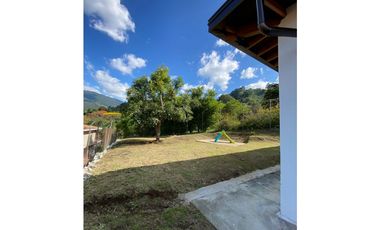 Casa en Arriendo en Envigado Sector La Mina