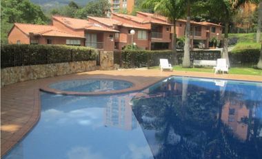 CASA PARA ARRENDAR EN EL POBLADO