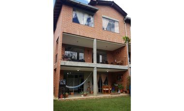 Casa en Arriendo Envigado Sector Loma del Chocho