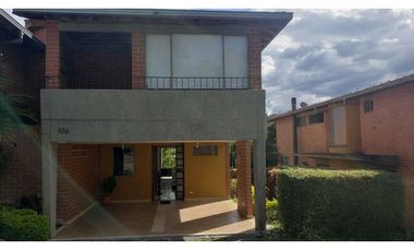 Casa en Arriendo Envigado Sector Loma del Chocho