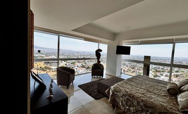 Departamento en venta  en el Campanario con vista espectacular