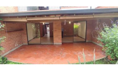 Casa en Alquiler Envigado sector Cumbres