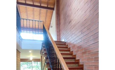 Casa en Alquiler Envigado sector Cumbres